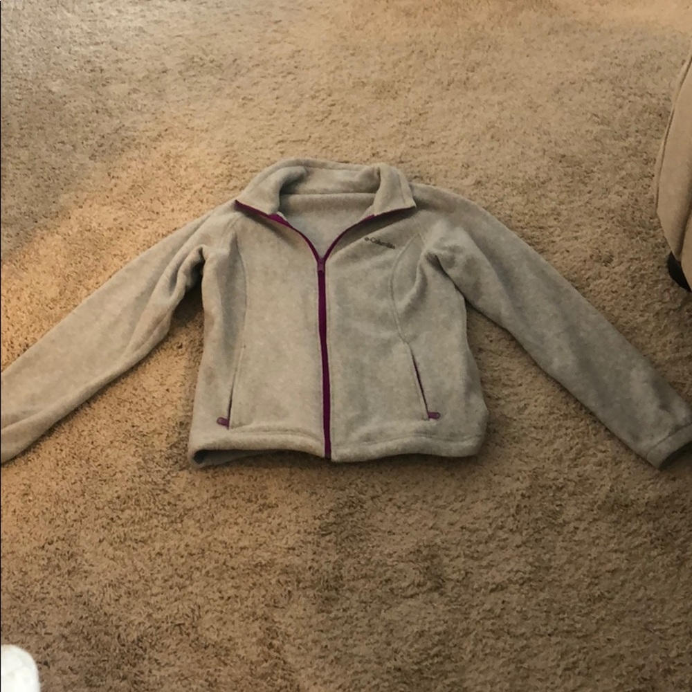 Size Medium Columbia light grey jacket